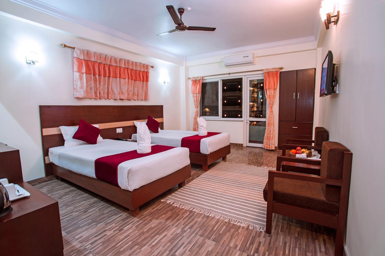 Hotel Spring Похара Екстериор снимка