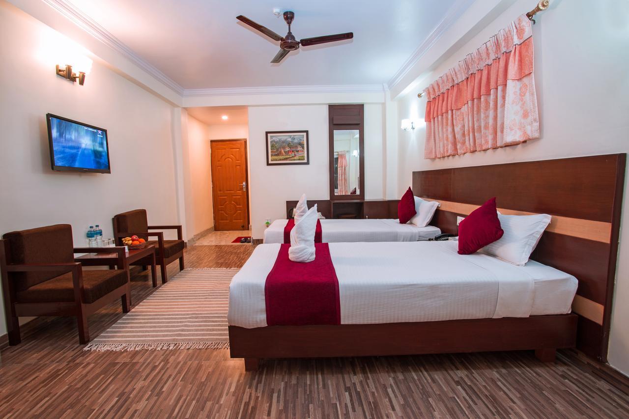 Hotel Spring Похара Екстериор снимка